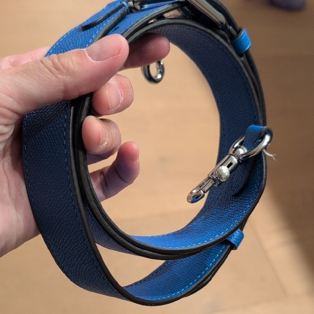 Coach Vibrant Blue Shoulder Bag - Picture 11 of 11
